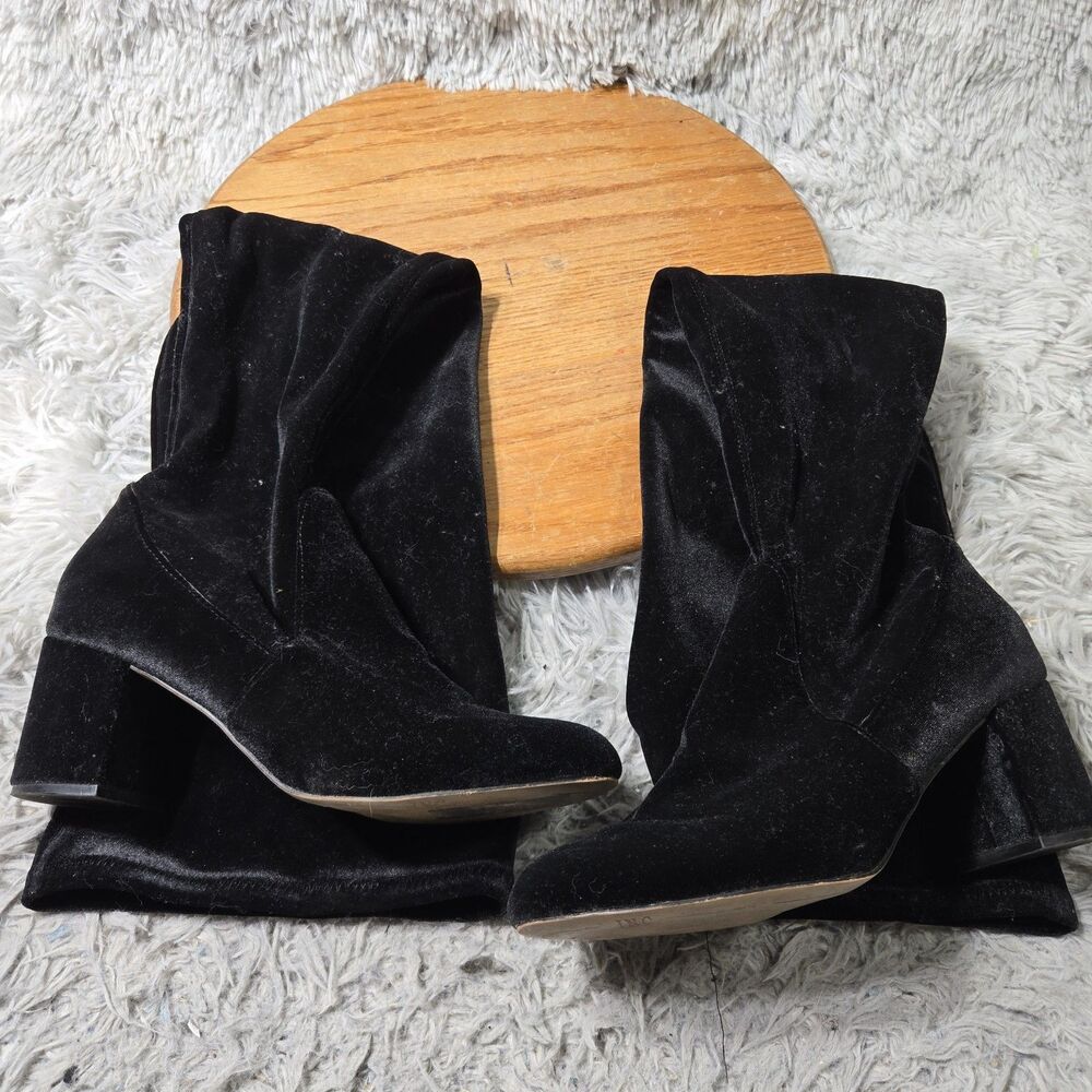 Y2K Inc Black Velvet Boots Soft Wmn 9.5 Retro Knee High Heeled Fabric Boots $159